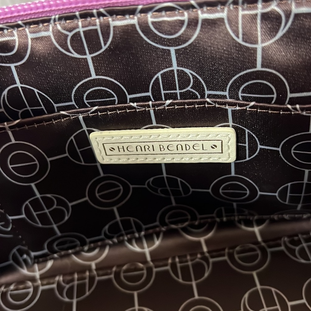Henrri Bendel New York Cosmetic Bag - Picture 9 of 14